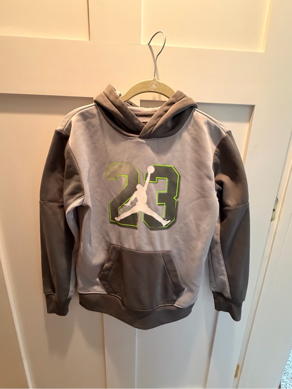 Jordan Youth Pullover Hoodie with Green outlined Jumpman on Gray